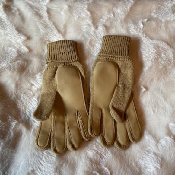 2/$25 Knitt and Vinyl Unlined Brown and Beige Ladies Gloves - Picture 2 of 5